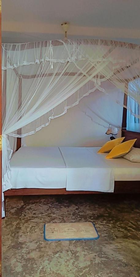 Hotel Shady Edge Unawatuna Esterno foto