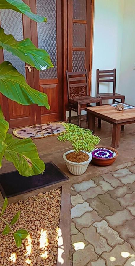 Hotel Shady Edge Unawatuna Esterno foto