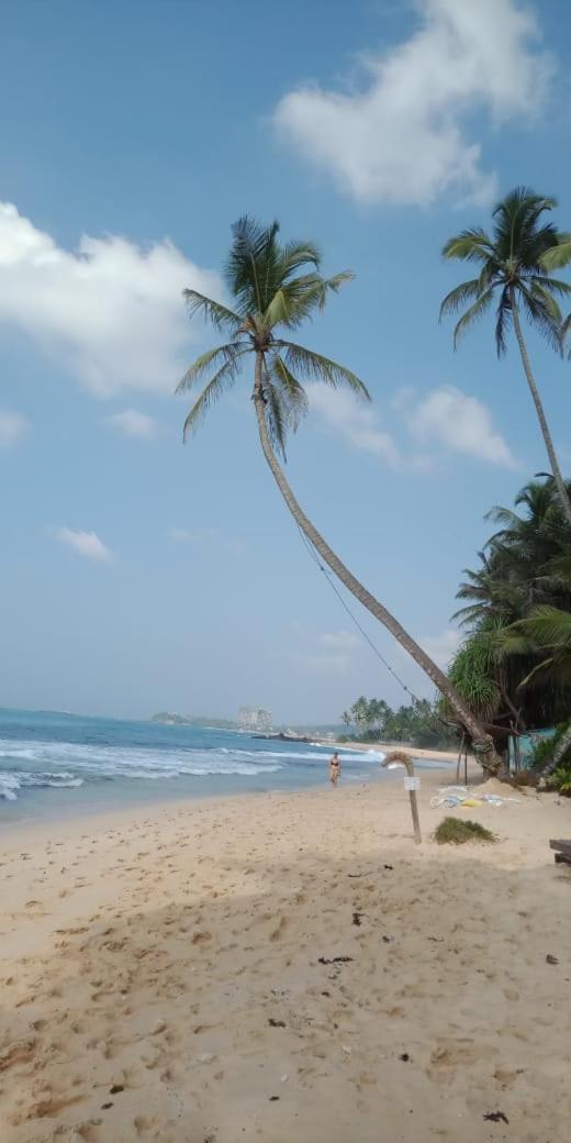Hotel Shady Edge Unawatuna Esterno foto